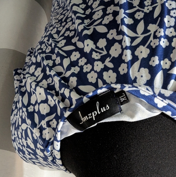 Blue and White Floral XL SunDress - Picture 6 of 9